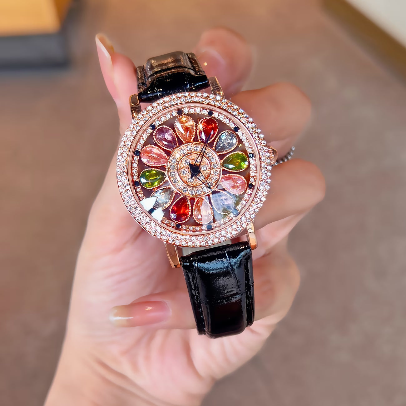 Fashionable, And Luxurious Women'S Watch